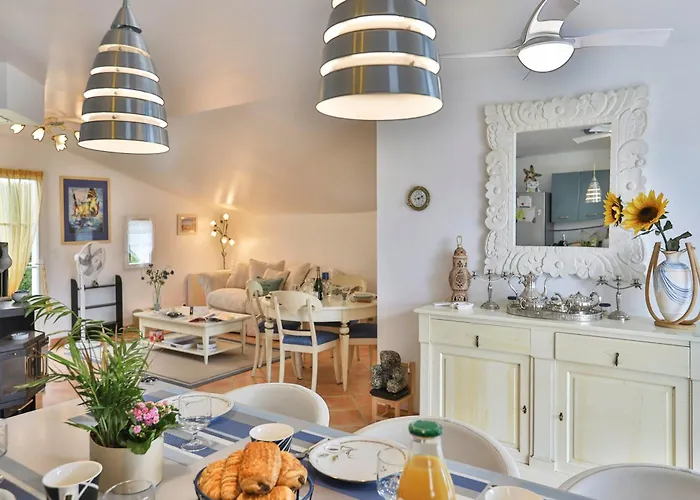 Hébergement de vacances La Vinière - Avec Piscine *